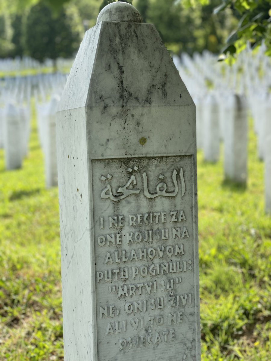 Ponosna na 🇲🇪 !
Da se više nikada i nikome ne ponovi Srebrenica. 
#srebrenicagenocide