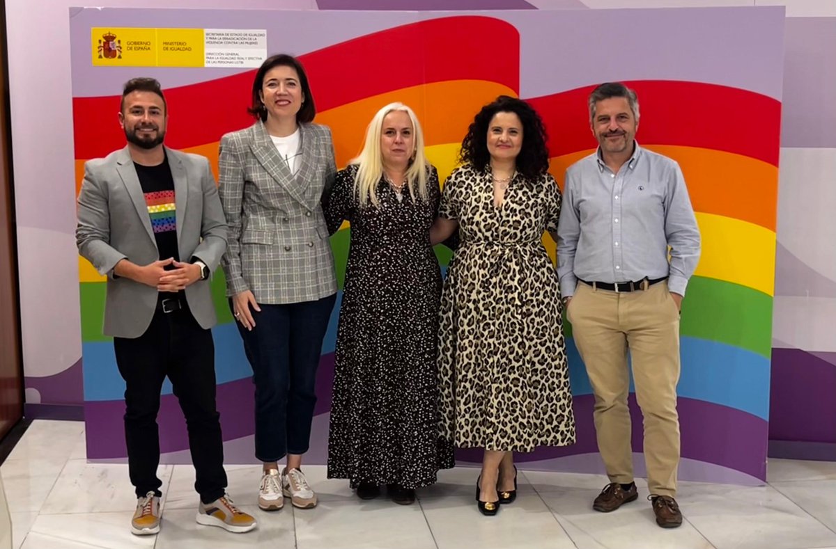 El DG de LGTBI, @juliovalleiscar, se ha reunido con la Fundación Diversidad para charlar sobre la celebración del mes europeo de la diversidad.