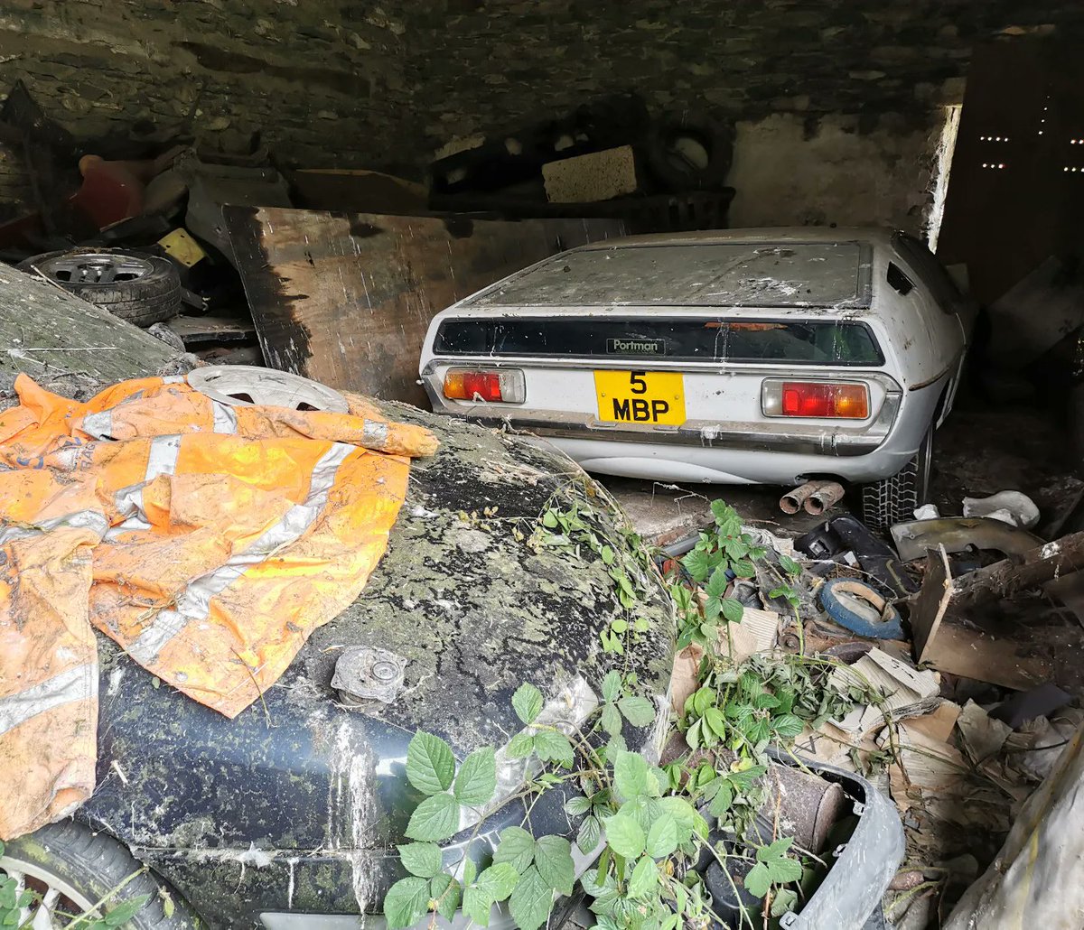 Was the Lamborghini Espada our best #barnfind moment so far? Real barn, real V12 and a real mystery. Write your answer in this thread, and if it's no which car has been your favourite?