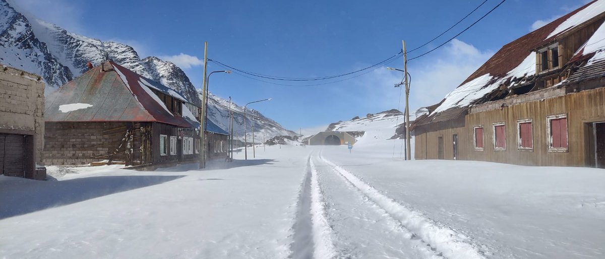 MATIPASCUALETTI's tweet photo. Imágenes de Las Cuevas, Mendoza, luego del temporal de nieve https://t.co/iSBYnwGAYp