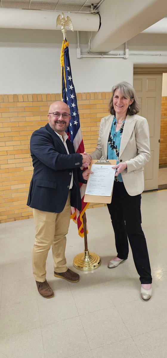 EmbreeKu's tweet image. I am honored to have earned the endorsement of the Newtown Democratic Town Committee this evening. 

I am running to be your voice in the CT State House of  Representatives. 

I am running because good enough is not enough. 

I am running because I want a better CT for all of us.