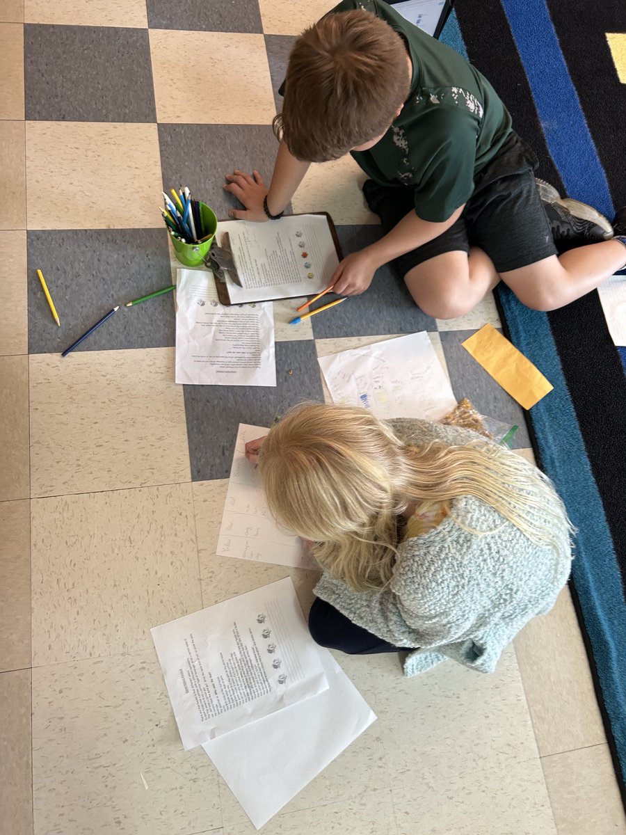 Intensely solving Einstein’s riddle on puzzle day. ⁦<a href="/SNIS_CT/">Sarah Noble School</a>⁩