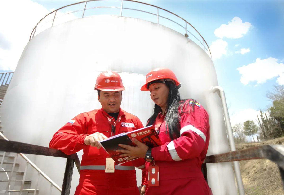 CvpPdvsa's tweet photo. La empresa mixta Petroguárico, S.A, realizó exitosamente las adecuaciones de la casa de operadores de producción/sala de control; la Estación Principal de Flujo y Patio Tanques Tamanaco, ubicados en la población de Túcupido, municipio José Félix Ribas, del estado Guárico. https://t.co/mSoANFkuyY