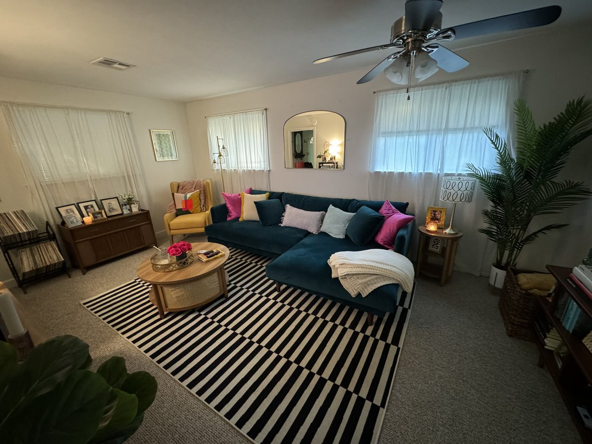 restrass's tweet photo. Remember when I got a new couch and finished redecorating my living room Saturday? So cozy! Anyway, my landlord just told me he’s selling the house so now I have to move. Know of anything in Metairie/River Ridge/Harahan/NOLA? Hit me up. I’m going to cry into some carbs now. https://t.co/2m64Tlruj4