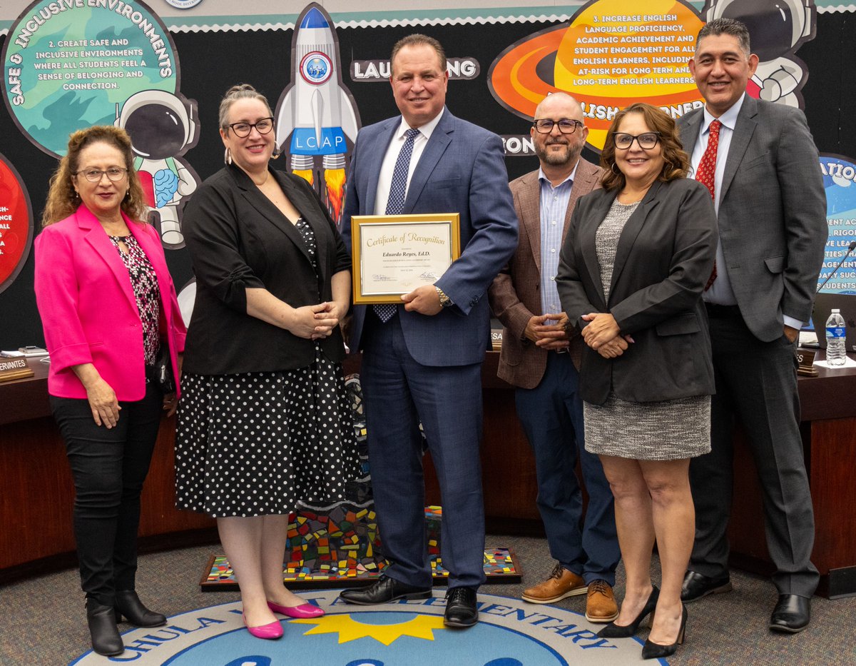 Superintendent Eduardo Reyes, Ed.D., was honored with the Excellence in Education Leadership Award at the BLU Lapis Media Leadership Awards Summit and was recognized at last night's #CVESD Board of Education Meeting for his dedication and leadership within and beyond CVESD.