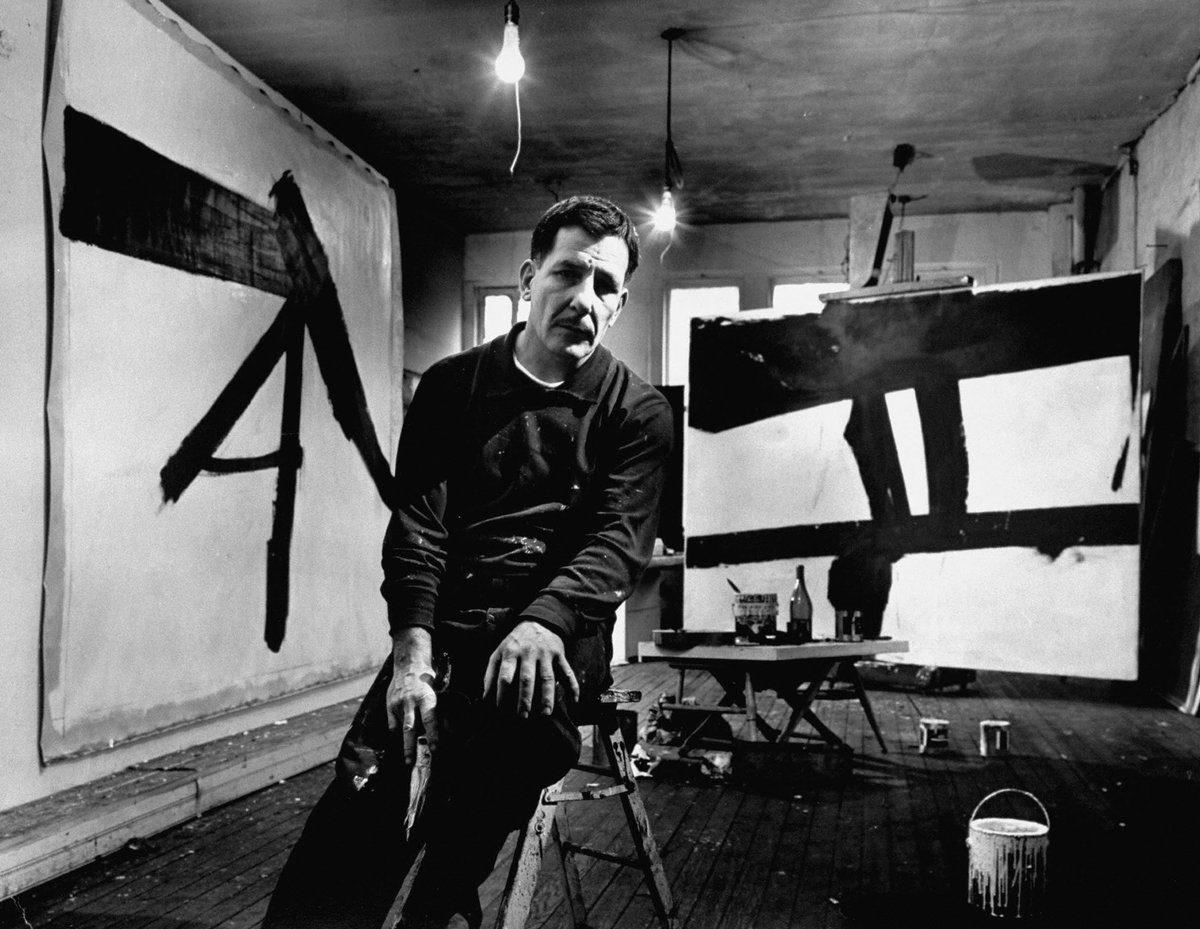 Today’s artwork celebrates the birthday of Franz Kline 🎈

The American painter, best known for his large black and white Abstract Expressionist paintings, was born on this day in 1910.

Franz Kline in studio
🎨 Fritz Goro
📅 1954
🏛️ @sbaprolife