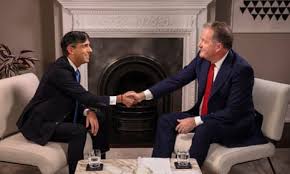 So #RishiSunak lost his depraved £1000 bet with Piers Morgan that #Rwanda flights would take off before the election. Please don't like and retweet this, as it would be really embarrassing for him if this photo is all over Twitter...might even lose him some votes?