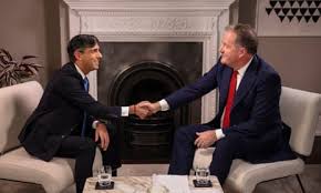 So #RishiSunak lost his depraved £1000 bet with Piers Morgan that #Rwanda flights would take off before the election. Please don't like and retweet this, as it would be really embarrassing for him if this  photo is all over Twitter...might even lose him some votes?
