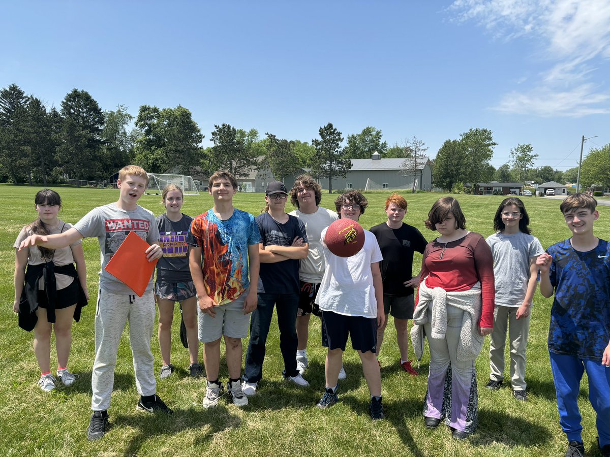 SMShawks's tweet photo. Our last day of FUN for the 23-24 SY!! Our kickball champions &amp; our wave for a GREAT summer! #BlackhawkPRIDE https://t.co/hc82bCXVwe