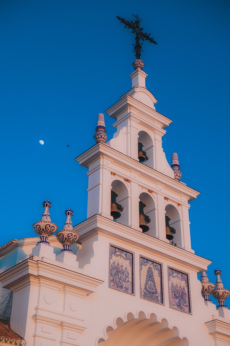 Todos los caminos llevan a Ti. 

#ElRocio24