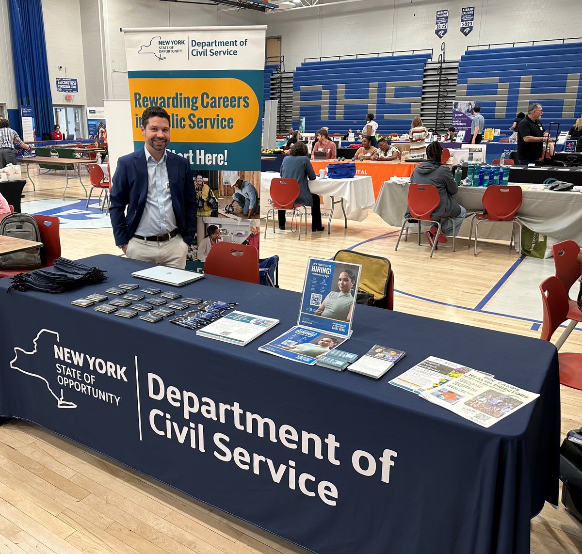 Meet #TeamCivilService at the Albany High School Career Fair! Students and visitors are invited to stop by and learn about rewarding careers in public service from 3:30 to 5 pm today! @albanyschools