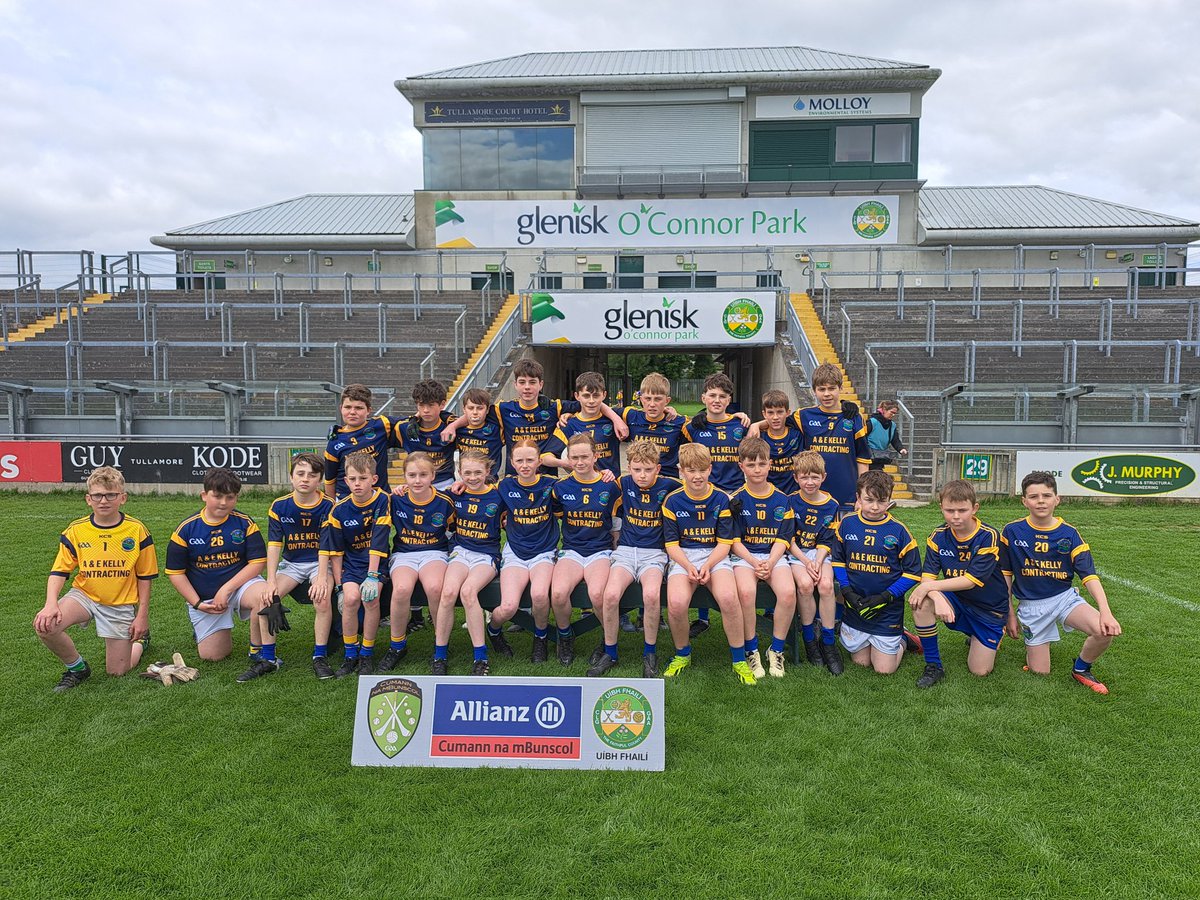 clonmacnoisns's tweet image. It wasn't our day in Tullamore but we are incredibly proud of these girls &amp;amp; boys. They gave it everything and have represented our school so well. Congratulations to Cappagh NS on their win. 
A huge thank you to Anthony &amp;amp; Lorraine Kelly for sponsoring our new school jerseys.
🔵🟡