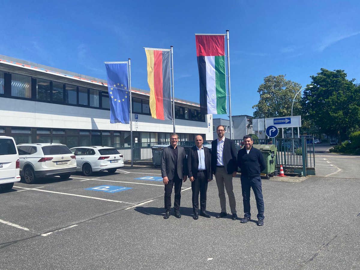 A fruitful visit to the HOFMANN GmbH - Road Marking Systems  Headquarters in Germany, we are proud to announce the acquisition of 4x  H33 Road marking machines, along with 24 preheaters. our scheduled fleet expansion and strengthening a 35 years Prismo/Hofmann relationship.