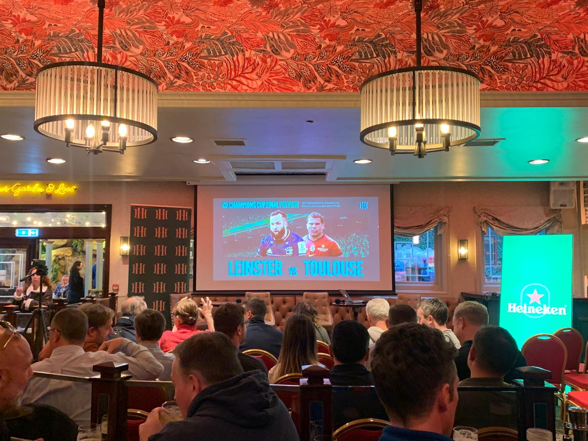 We're live at the Harcourt Hotel in Dublin. Big crowd in to hear Bernard Jackman and James Tracy chat all things Champions Cup final to Gav Casey and Murray Kinsella #rugbyweeklylive