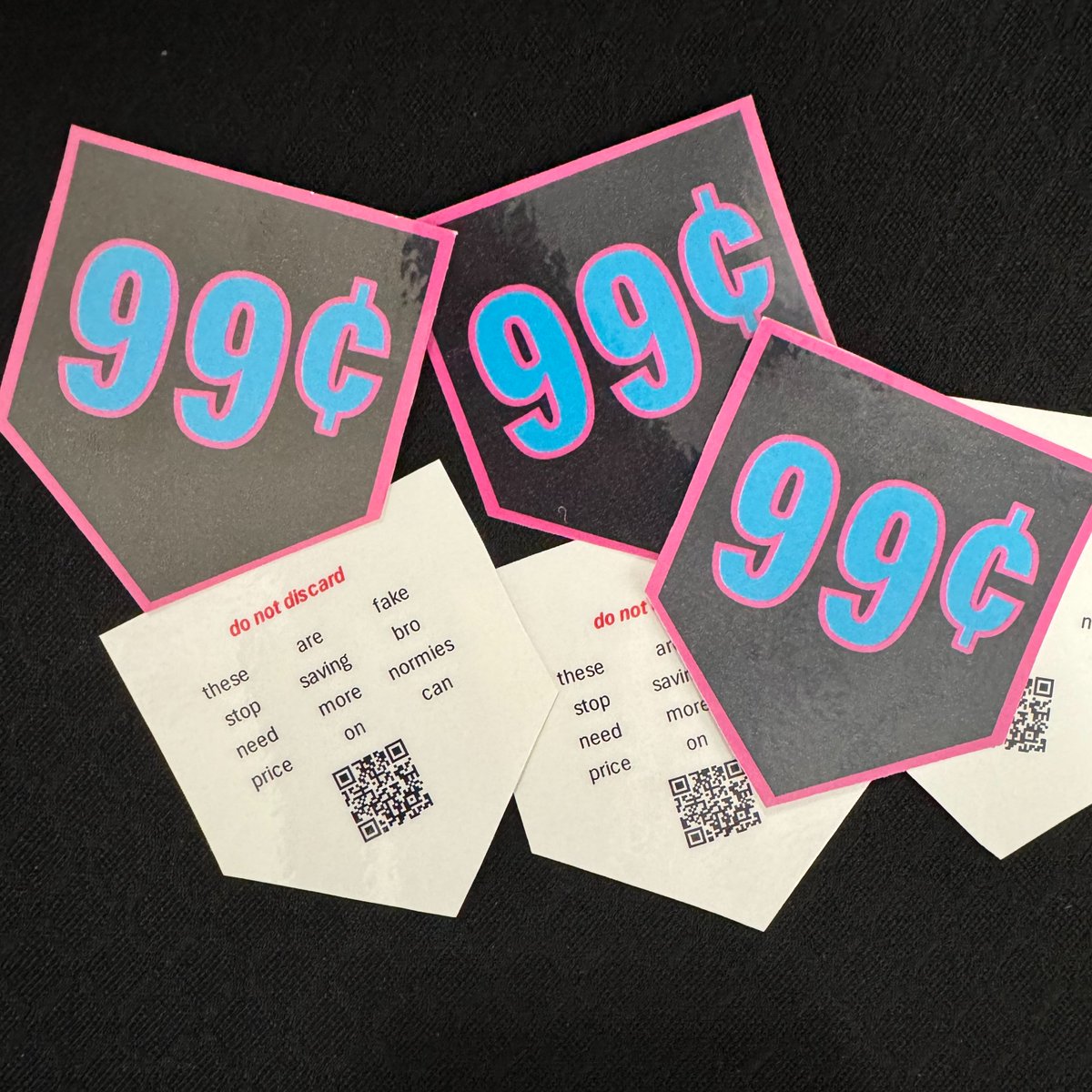 0xtrendrift's tweet photo. Onboarding normie degen friends at a wedding tonight by simplifying the process.  Who doesn't want free $SOL? https://t.co/aO6Gffggpt