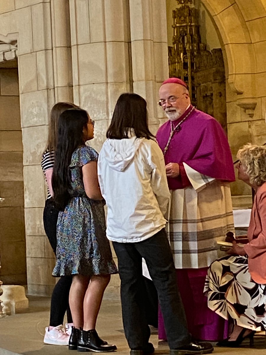 ThinkNotreDame's tweet photo. Fantastic celebration at Leeds Cathedral for @catholiccarelds 
Our students @notredamecoll did us proud carrying the banner and presenting a cheque for the fantastic work done by Catholic Care. https://t.co/yK4AWiX0oB