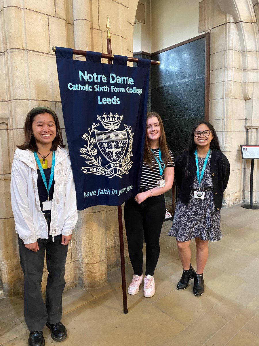 ThinkNotreDame's tweet photo. Fantastic celebration at Leeds Cathedral for @catholiccarelds 
Our students @notredamecoll did us proud carrying the banner and presenting a cheque for the fantastic work done by Catholic Care. https://t.co/yK4AWiX0oB