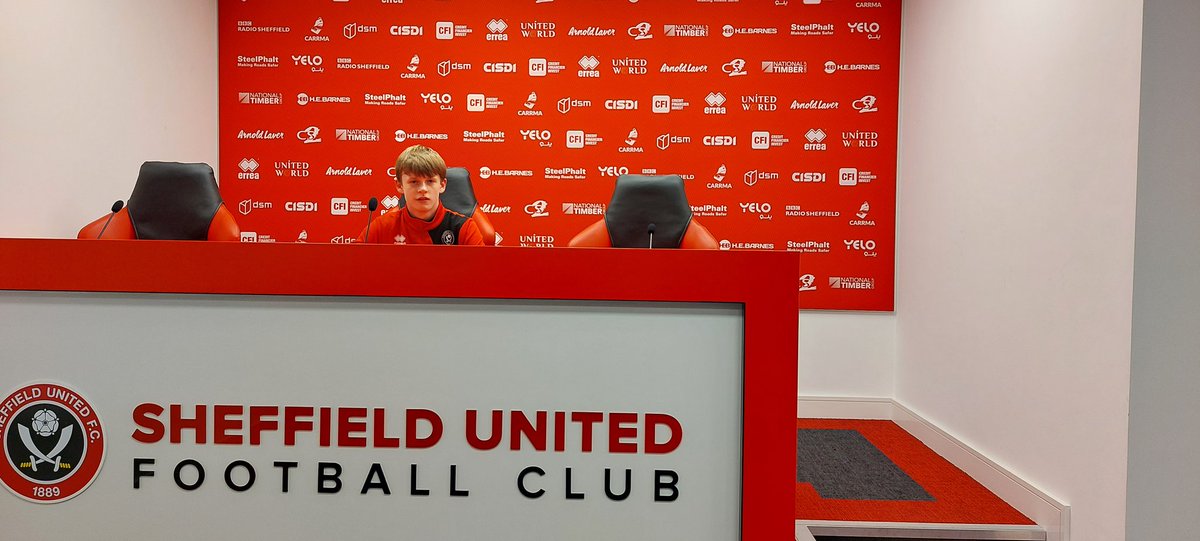 WraggKelly's tweet photo. Alex is officially a Sheffield United Academy player. Well done, son ⚽️💙 https://t.co/98JpbQZCVF