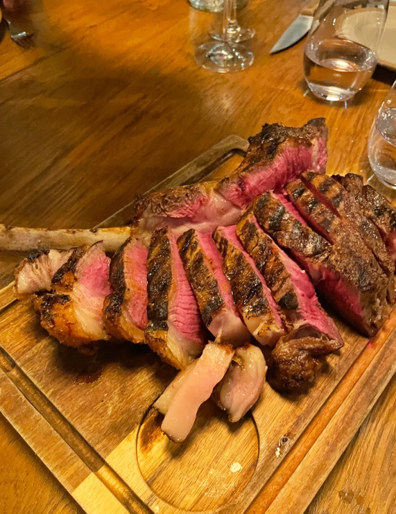 The steak is great and the view is beautiful, my mouth is already watering just looking at it😋😋😋