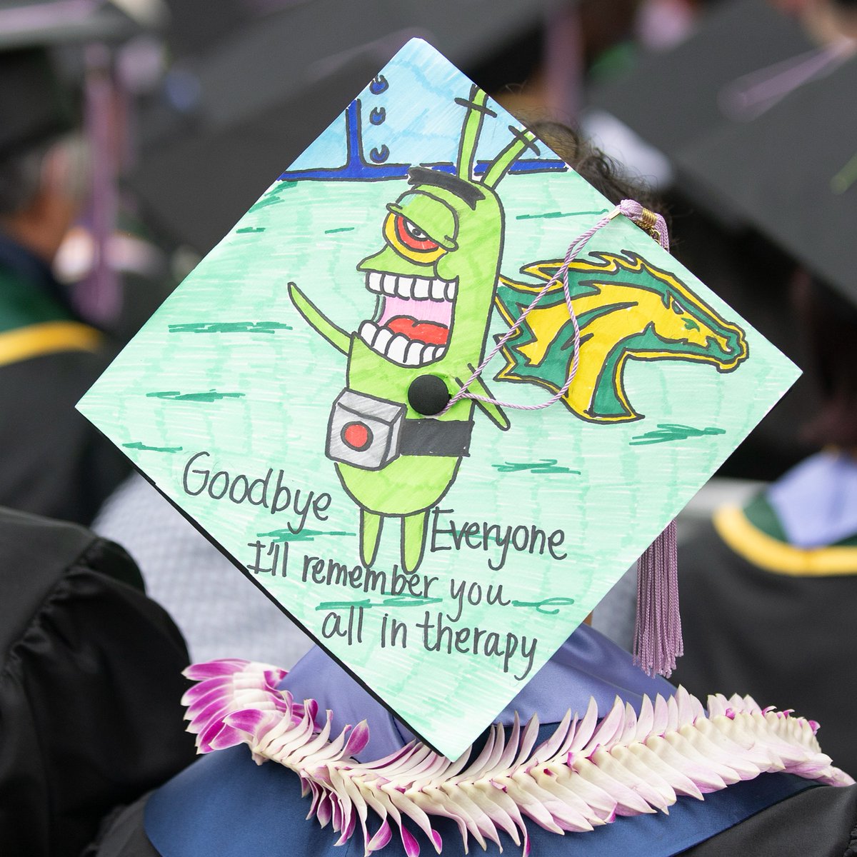 calpolypomona's tweet image. Our 3rd annual commencement mortarboard tournament has a winner! 🎓🎉
This marvelous Minecraft mortarboard created by a #CPPgrad from the Collins College emerged victorious from 4 rounds of voting to take home the title! 🏆
2024 mortarboard gallery: bit.ly/3KciSbJ