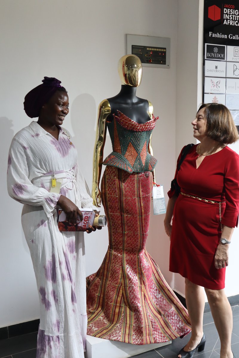 MartineLPF's tweet photo. Wonderful day spent with our #ambassadorforaday  Malika Kassim. Given Malika's aspirations for a career in the fashion industry we met with Joyce Abadio founder and President of the @jaccd_DIA and discovered how the school educates a new generation of artists and leaders. https://t.co/OZT33Sda4Z