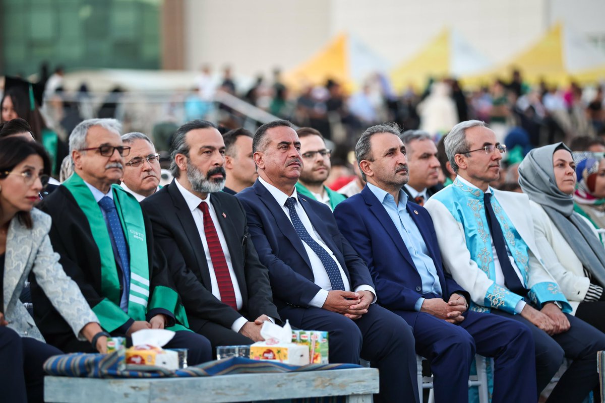 GİBTU Rektörümüz Sn. <a href="/sehmusdemir_/">Şehmus Demir</a> ve Gaziantep Milletvekilimiz Şehzade Demir ile öğrencilerimizin mezuniyet törenine katıldık.

Gençlerimizi tebrik ediyor, bundan sonraki hayatlarında başarılar diliyoruz.

#Şahinbey #Gaziantep