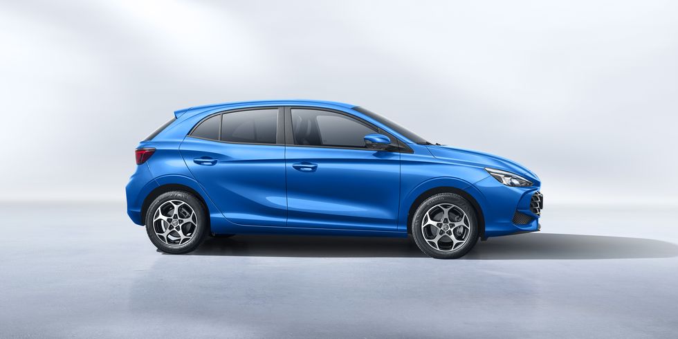 autodinamicomx's tweet image. Así es, @MGMotorMx ha presentado en nuestro país al #MG3, que podrá contar con motorización a gasolina o con tecnología híbrida... 🚙🛞👀

PRECIOS Y VERSIONES aquí, haz click: autodinamico.mx/entradas/el-mg…