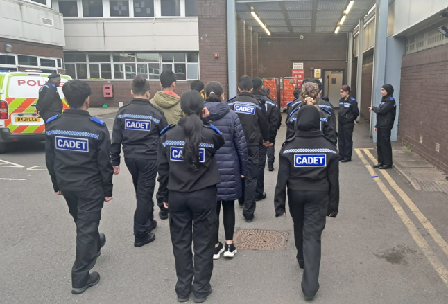 CadetsWMP's tweet image. What an busy night. #1BE @StechfordWMP @CadetsWMP started with an input regarding the Theft Act &amp;amp; then the Cadets debated on whether Shoplifters should be fined or not and should theft of property be classed as kidnapping ? Ending with a great session of drill 👏👏👮‍♂️@NationalVPC