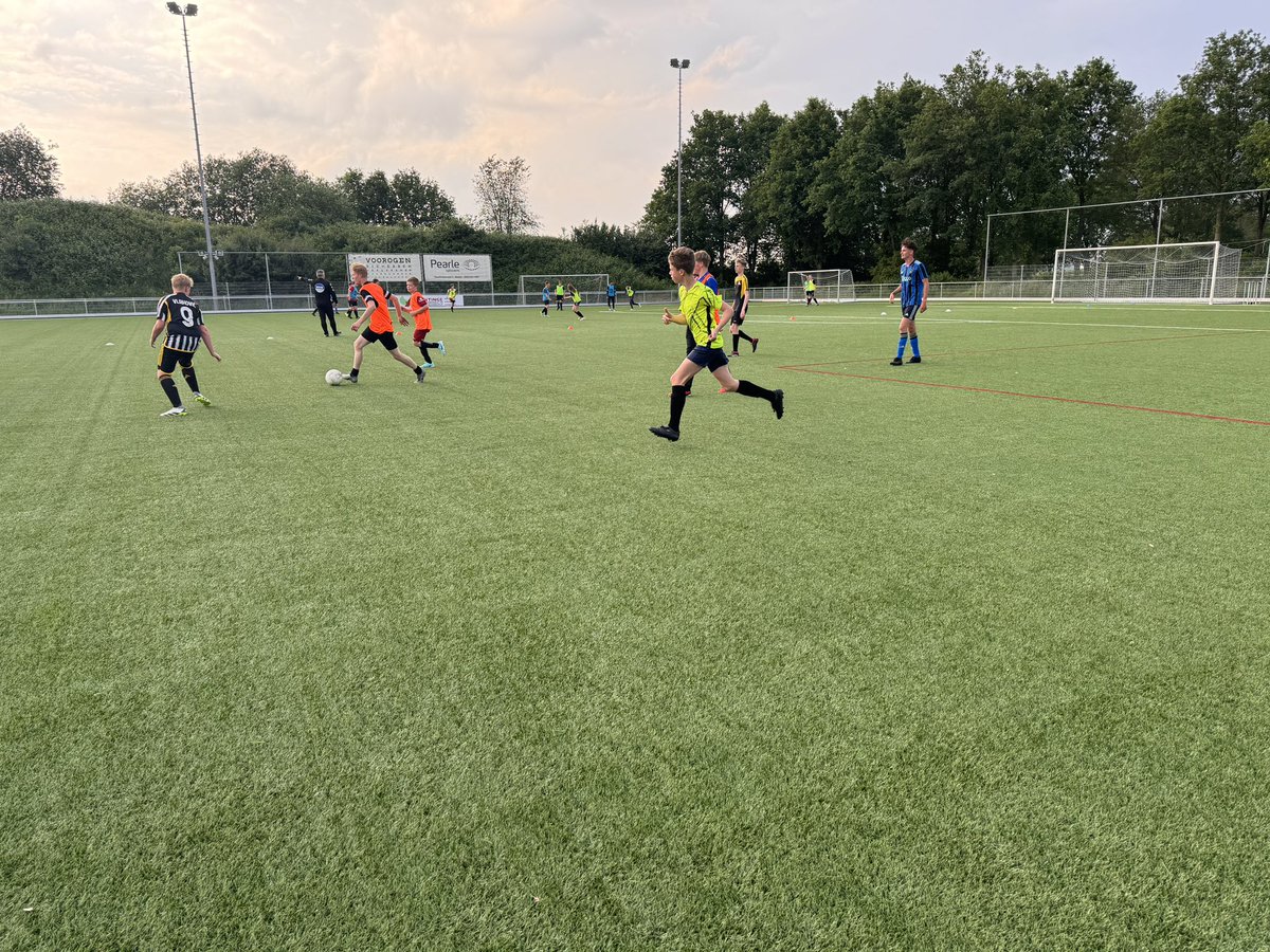 Mooie avond <a href="/VVBeilen/">VV Beilen</a> jeugd bovenbouw !
Super opkomst met een leuke groep kinderen ! Trots