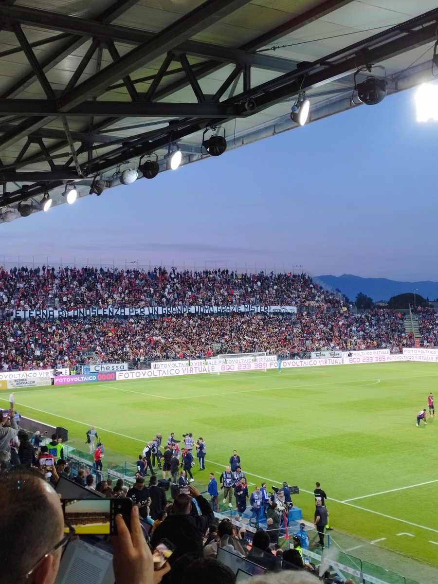 Ultimo ballo

#CagliariFiorentina #SerieA