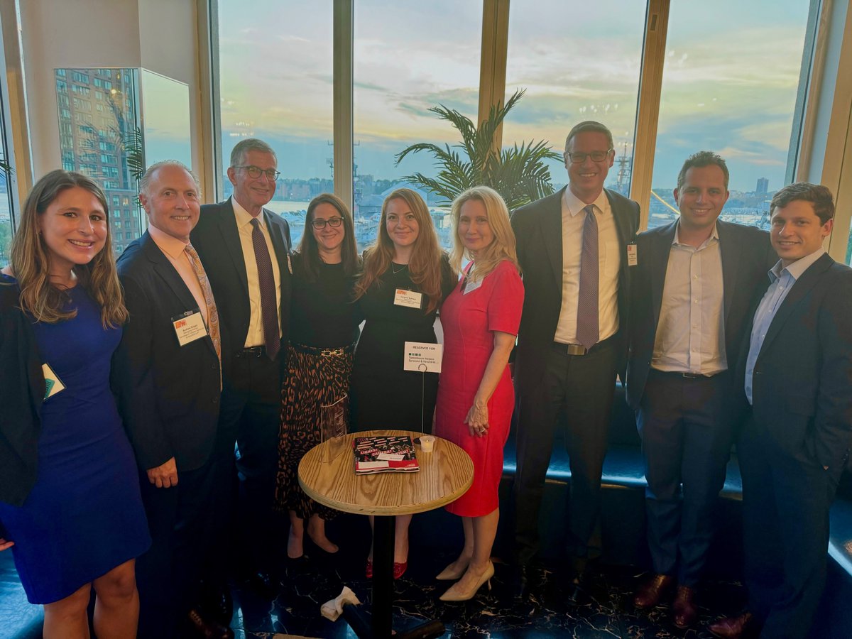 THSHLAW's tweet photo. Last night #THSH's, Wayne Davis was recognized for being named to the 2024 #Nonprofit #Trailblazers list by @CityAndStateNY and delivered remarks at the event celebrating the honorees. Read more: https://t.co/5oHxQIwa19 #NFP #lawyers https://t.co/QCsr9zc8Hs