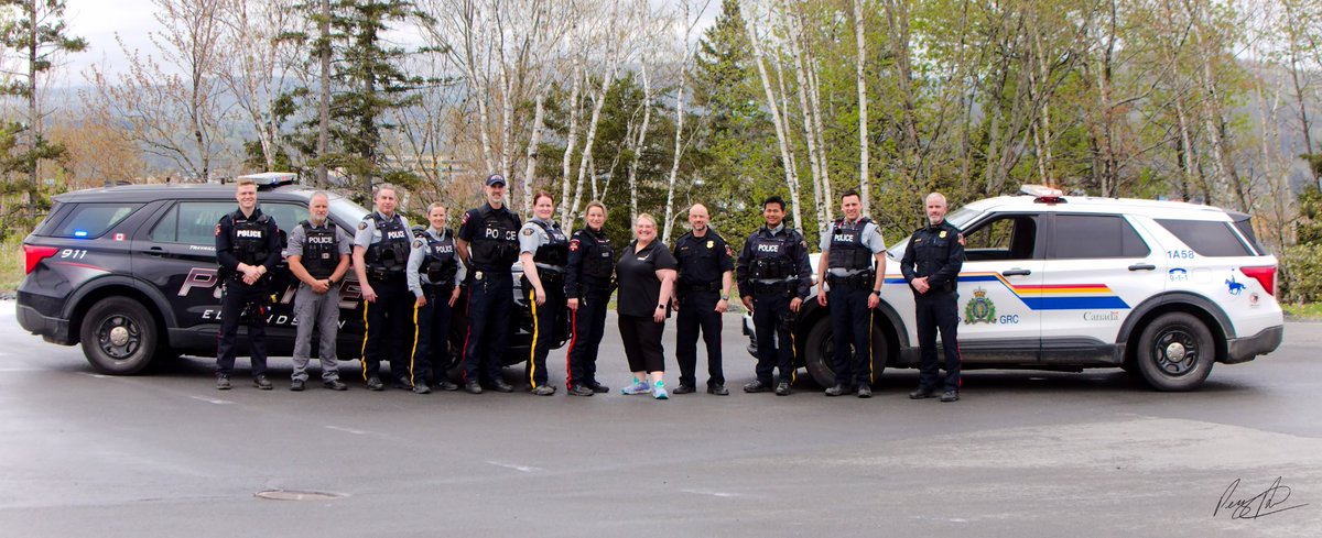 RCMPNB's tweet photo. Last week, #RCMPNB and other first responding partners demonstrated the consequences of unsafe driving habits, including driving while impaired to local high school students in the #Madawaska region. Thank you to all who participated! https://t.co/VEzJ7KZXCG