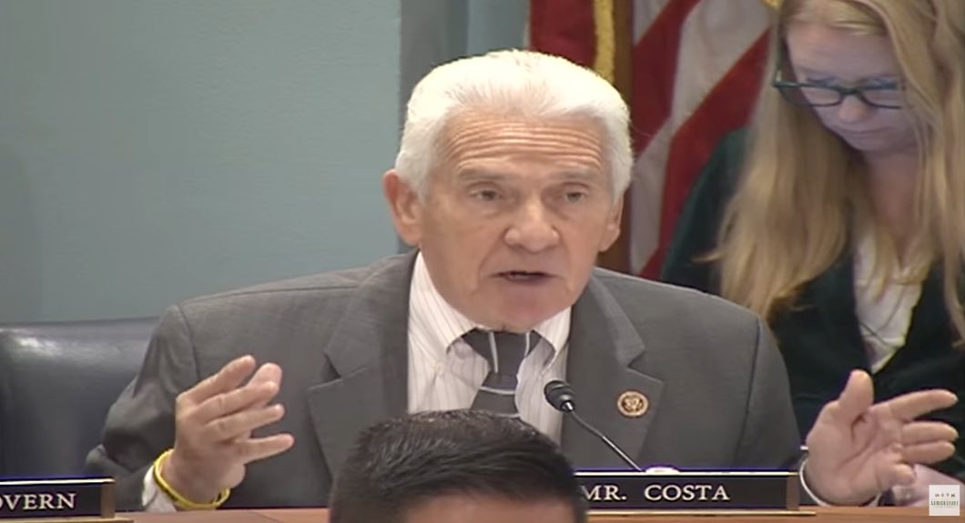 At today's #FarmBill markup, @RepJimCosta highlighted the stark contrast in the San Joaquin Valley: despite high productivity, over 25% of residents are food insecure. Programs like #SNAP, #WIC, and School Lunch are essential. Food is a national security issue.