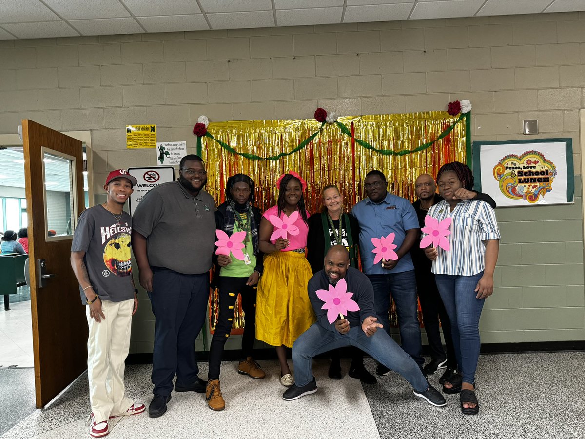 End of the year celebrations! Today our gators enjoyed fellowship, games and saying See you later to a couple of people! 

Students we can’t wait to see you in the Fall! 

#thebestmiddleschoolinsavannah #gogators #gatornation #studentsfirst