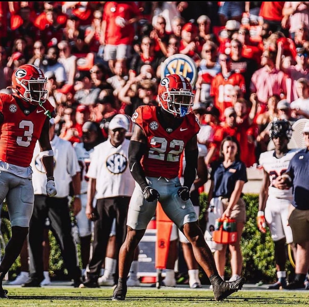 #16 #agtg Extremely Blessed to receive A(n) PWO from the UNIVERSITY OF GEORGIA 🙏🏿 @Coach_TRob @CoachDee_UGA @EricDevoursney @CoachSmith_PHS @coach_Mahler @tone2782 @DawgNation @RustyMansell_ @On3Recruits @RecruitGeorgia @Dawgs247 @ChadSimmons_ @coachspurley56