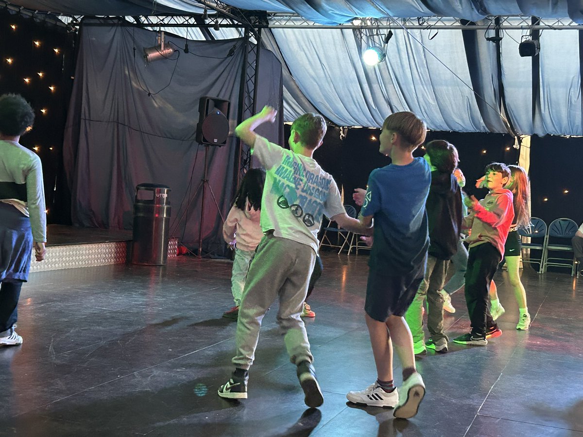 Enjoying the last night disco 🪩