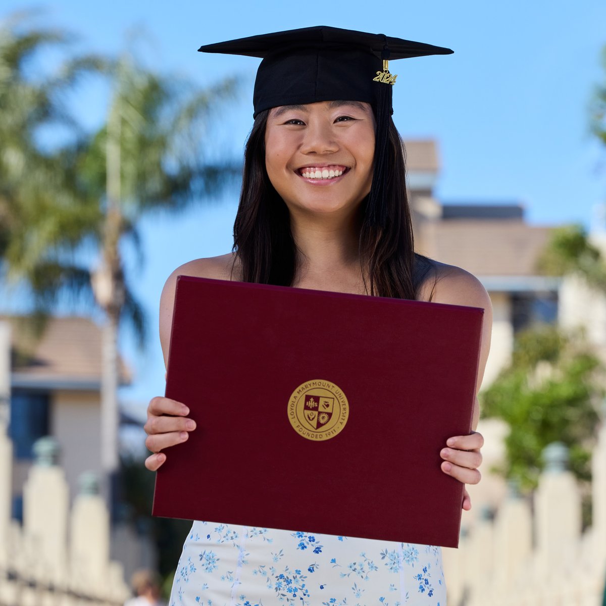 LoyolaMarymount's tweet photo. Iliana "Lia" Chen ’24 plans to bridge her twin passions for teaching and sustainability to become an environmental educator. 

She will start her career as a Fulbright Teaching Assistant in Uruguay, where she'll add eco-literacy principles to her curriculum.

#LMUGrad 🎓🦁 https://t.co/zKpPvtYXKi