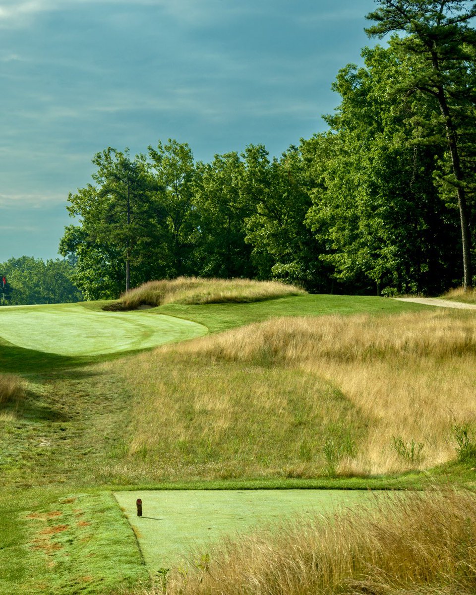 I didn't find the Creek but I did the course..one of <a href="/coorecrenshaw/">coore & crenshaw</a> earlier designs but no less fantastic than many others.  And, I hear through a pretty good source that Bill and Ben love this place.....part of The Dormie Network of Courses <a href="/DormieNetwork/">Dormie Network</a>  <a href="/HiddenCreekGC/">Hidden Creek GC</a>