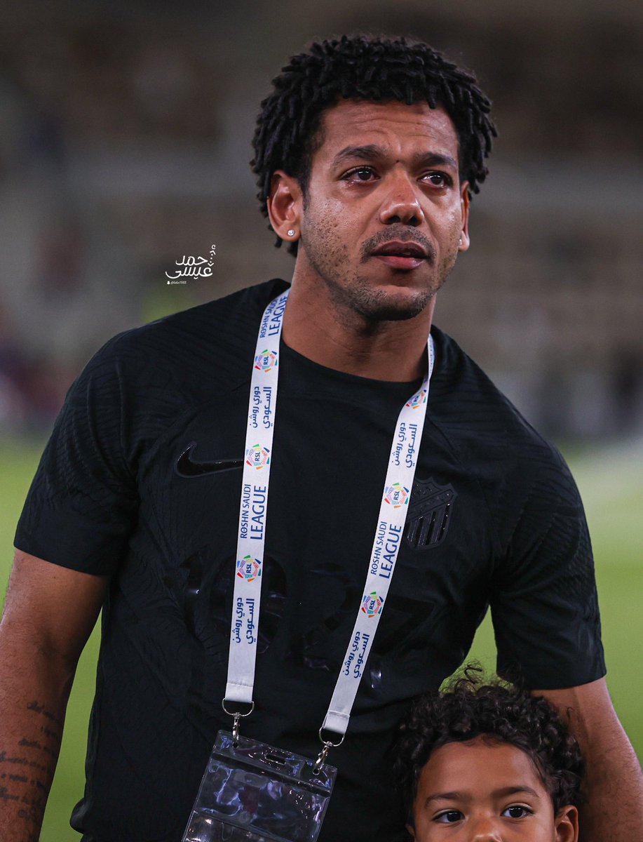alaa_saeed88's tweet photo. دموع رومارينهو تروي قصة الوفاء والعطاء 💔سنفتقدك كثيرًا .. وستظل ذكرياتك معنا إلى الأبد 💛🖤 https://t.co/dH2f5iR3cG