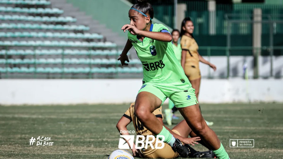 minasbrasiliaff's tweet photo. FIM DO 1º TEMPO

MBFF 3 x 0 JCFC

Com dois gols da Letícia e um da Nayara, o Minas termina na frente nessa primeira etapa. 🔥

📸 @juliocsphoto

#respeitaasminas #minasbrasiliafutebolfeminino #futebolfeminino #brasilia #mbff https://t.co/6D0RvT52G0