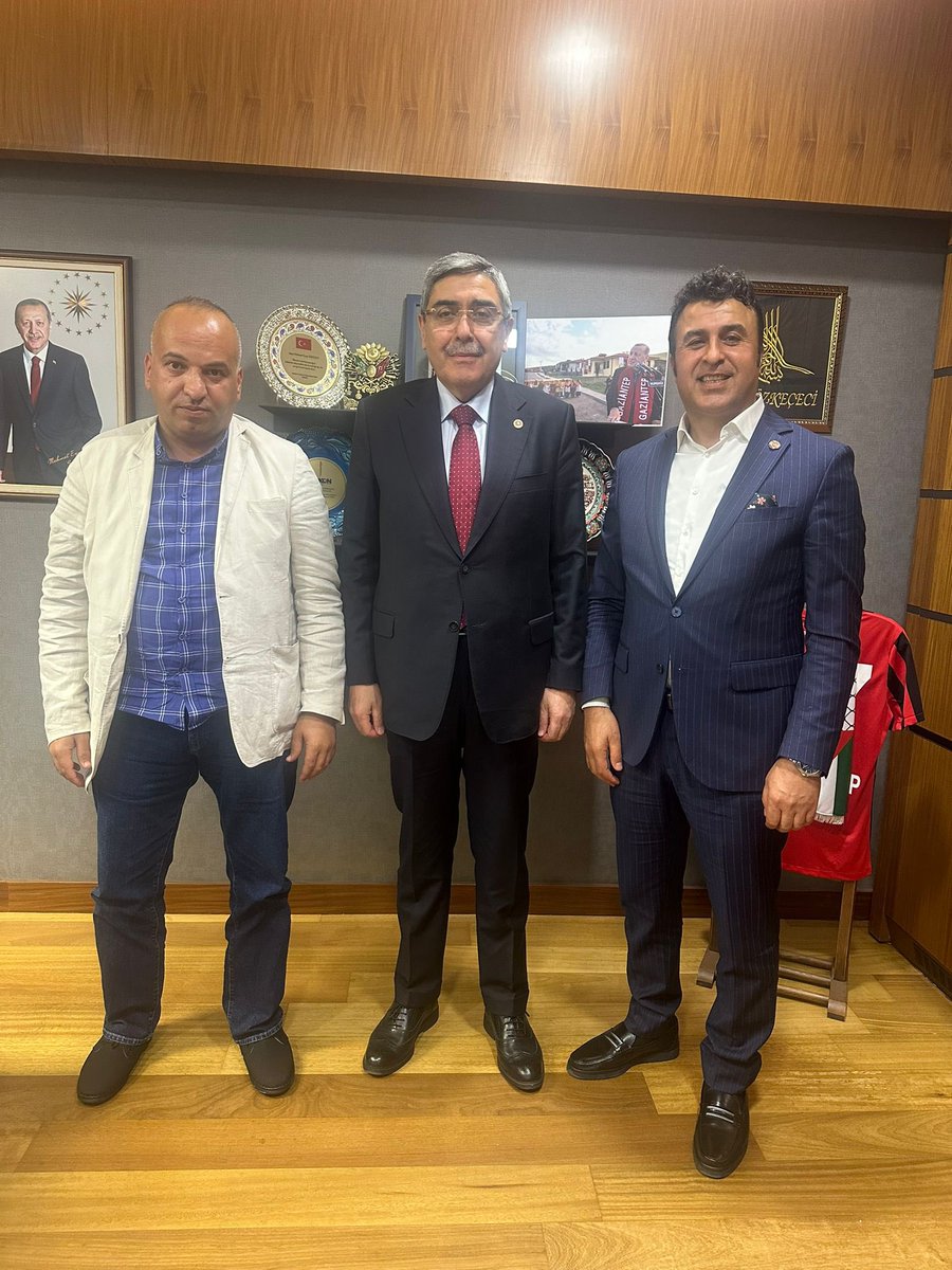 📍TBMM Gaziantep Mobilyacılar Küçük Sanayi Sitesi Yapı Kooperatifi Yönetim Kurulu Başkanı Sayın Mehmet Bozkurt ile Prof. Dr. Talha Ekmekyapar’a; nazik ziyaretleri için şükranlarımı sunuyorum.