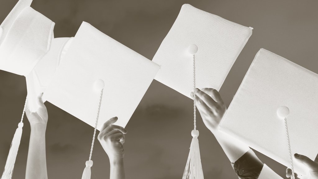 Liberty_Pres's tweet photo. Calling all current college students plus recent high school &amp; college graduates! You're invited to join ‘Liberty 18:23’, a new group just for ages 18-23. Launches Sunday, June 2 (6:30 p.m. in Barn Lower Level). Visit our 'Latest News' webpage to be added to the contact list. https://t.co/rqVbGLAPrb