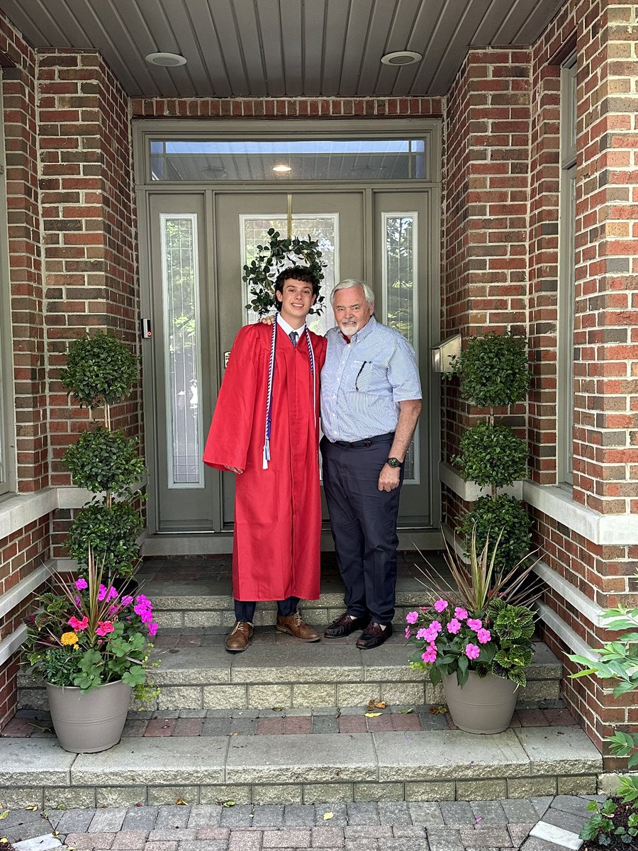 RyderButter's tweet photo. Prom and graduation!

Jeremiah 29:11 https://t.co/5qqSwfMLOW