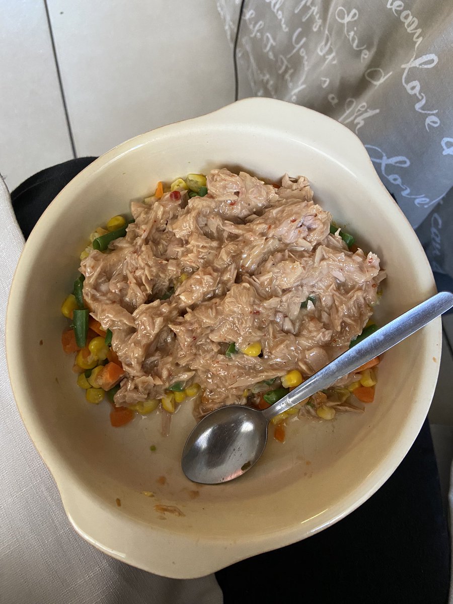 Skinny_Cey's tweet photo. Chicken wrap and two coffees that I didn’t take pictures of 💀
#wieiad #edtwt 
Guys I’m really going through it it’s been a rough couple of weeks https://t.co/2TDrlnIrnb