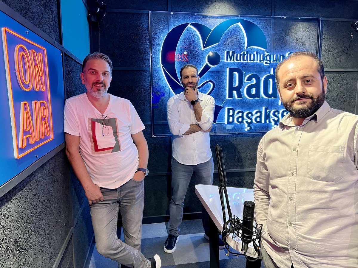 Radyo Başakşehir (@radyobasaksehir) on Twitter photo 🎙️Cüneyt Özdemir, Erkan Kaymaz ve Gökhan Yılmaz ile Horanta yayında.
<a href="/cuneytozdemirtv/">Cüneyt Özdemir🇹🇷</a>
<a href="/erknkymz/">Erkan KAYMAZ🇹🇷</a>
<a href="/gylmaz/">Gökhan Yılmaz</a>
📻 radyobasaksehir.com
📞 0530 387 5070
#mutluluğunsesisensin #radyo 🎙️Cüneyt Özdemir, Erkan Kaymaz ve Gökhan Yılmaz ile Horanta yayında.
<a href="/cuneytozdemirtv/">Cüneyt Özdemir🇹🇷</a>
<a href="/erknkymz/">Erkan KAYMAZ🇹🇷</a>
<a href="/gylmaz/">Gökhan Yılmaz</a>
📻 radyobasaksehir.com
📞 0530 387 5070
#mutluluğunsesisensin #radyo