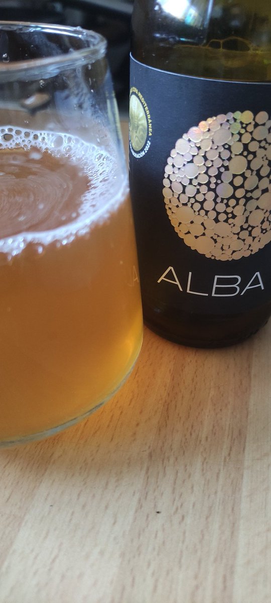 Tremendos birrotes en la cata de #Attik organizada por <a href="/ACCE_Cerveceros/">ACCE</a>. SORPRESÓN #Alba su Wild Ale colabo con #Mager