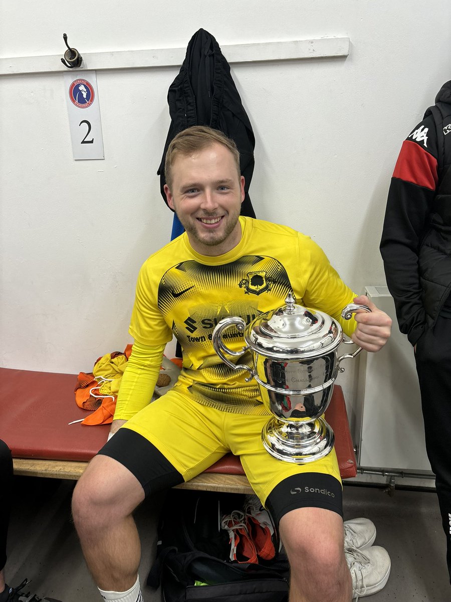 Name: Dease Kerrison
Age: 27
Position: Goalkeeper
Location: Basingstoke 
Previous Clubs: Ash United, Knaphill, Abbey Rangers, Farnham Town, Eversley &amp; California FC

Looking for a club at step 5/6