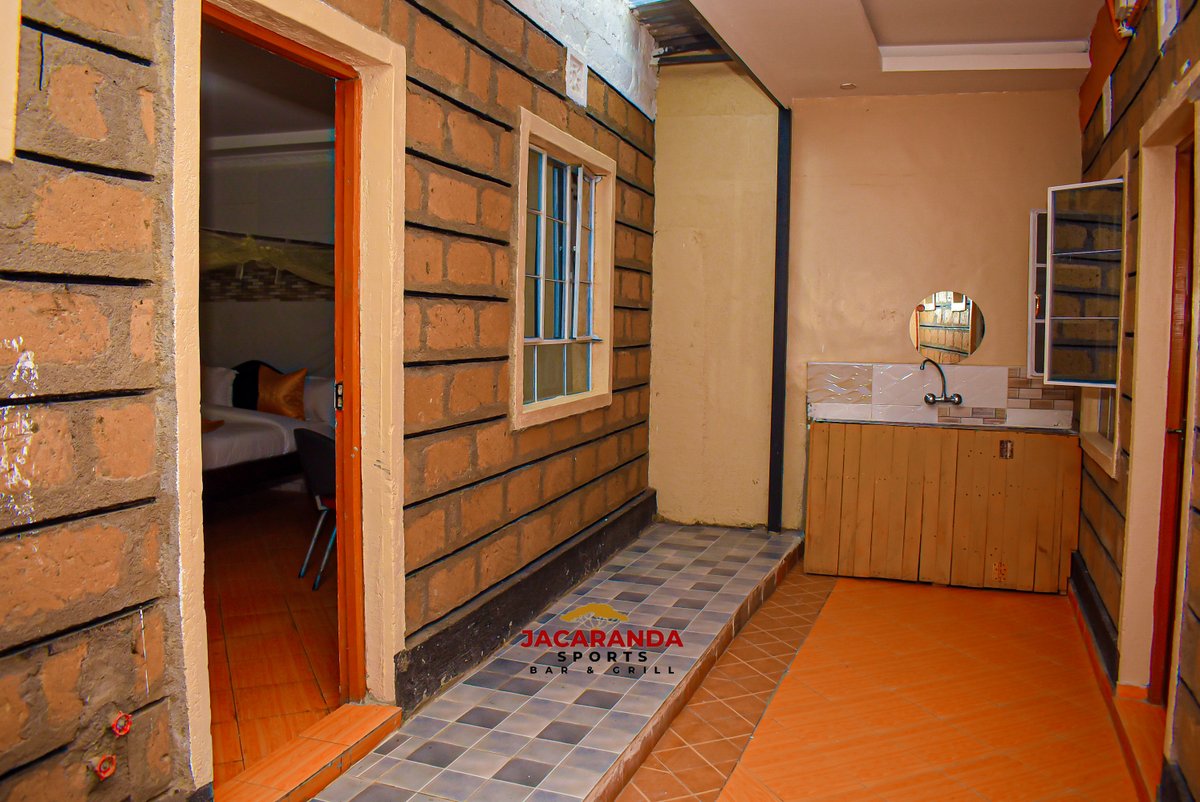 JacarandaBar's tweet photo. Alafu Huwa MnaSave mpaka 5K aje? Leo NimeSave,
150 naskia tu Kuendea Yoghurt na Mandazi 😆

ACCOMODATION ROOMS: 🌙 Enjoy our secure, spacious rooms with cozy beds, WiFi, TV, and a working station. Complimentary water and bed and breakfast included.

#rooms #accomodations #nakuru https://t.co/NqZuWye7pv