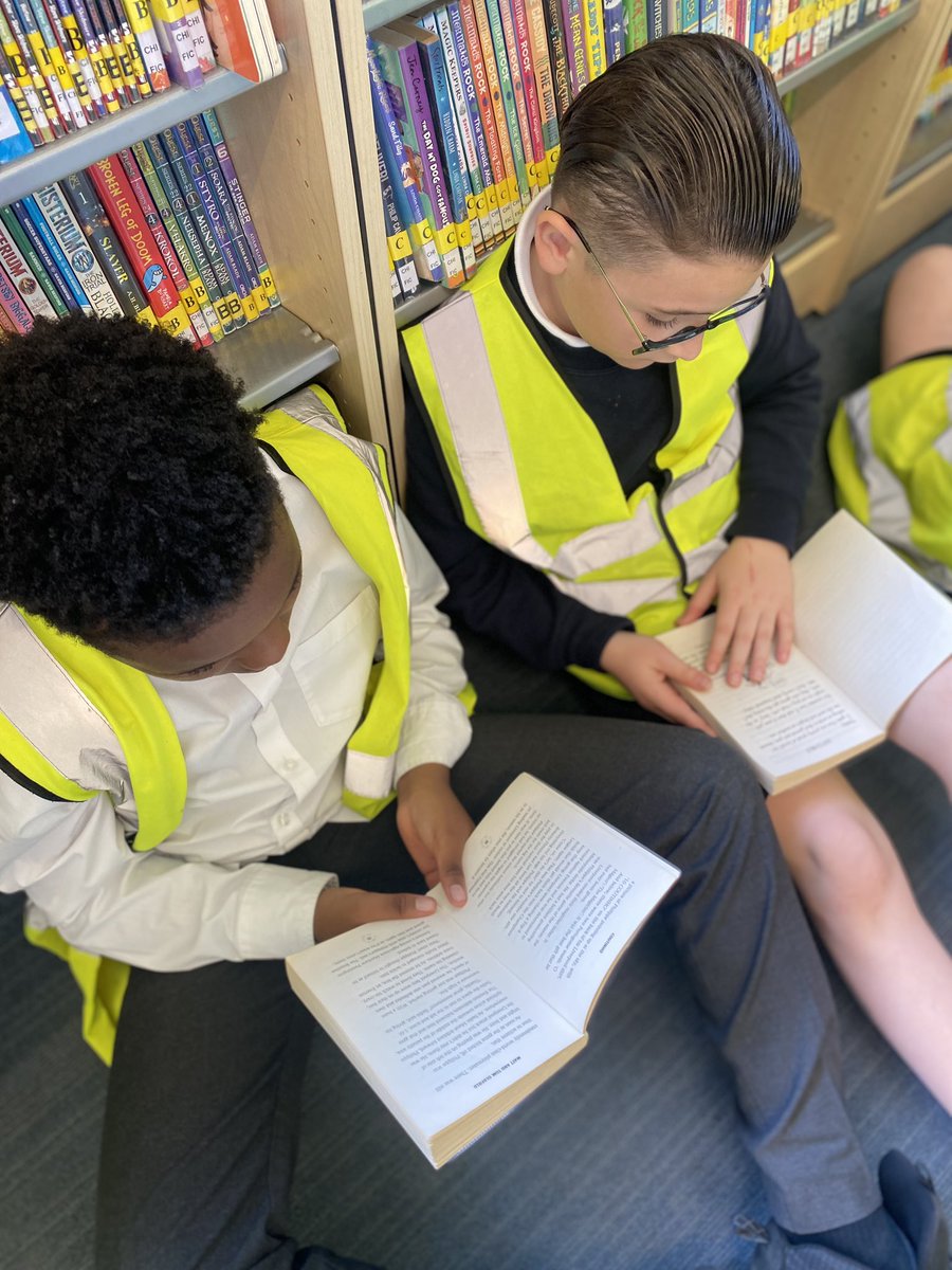 RockliffeManor's tweet image. Year 6 enjoyed their time at @SladeLibrary this week. They browsed the library, picked a book from their collection and enjoyed quiet time delving into their books before heading back to school. Thank you for your continued support in promoting a love for reading @IPAT_Edu