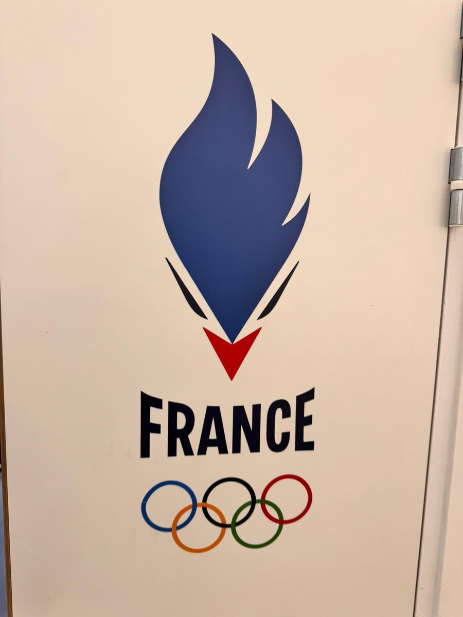 La rade de Marseille sera le théâtre des épreuves de voile des Jeux Olympiques de #Paris2024.

J’ai eu l’occasion de visiter les infrastructures en présence de <a href="/CedricDufoix/">dufoix cedric</a> (Comité d’Organisation des Jeux Olympiques et Paralympiques de Paris 2024) et les partenaires locaux. 

À